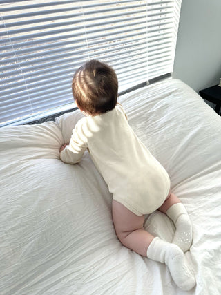 Long-sleeve Ribbed Collar Bodysuit - Hedgehog Embroidery